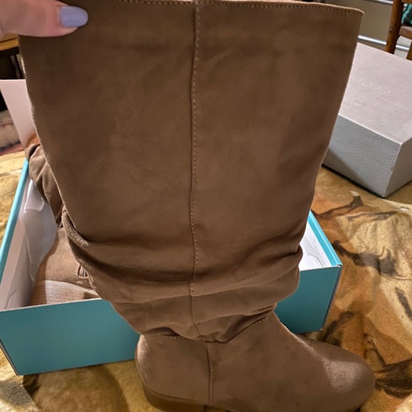 Mid calf - Picture 4 of 4